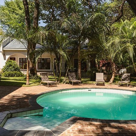 Jacaranda Lodge Air Terjun Victoria Bagian luar foto