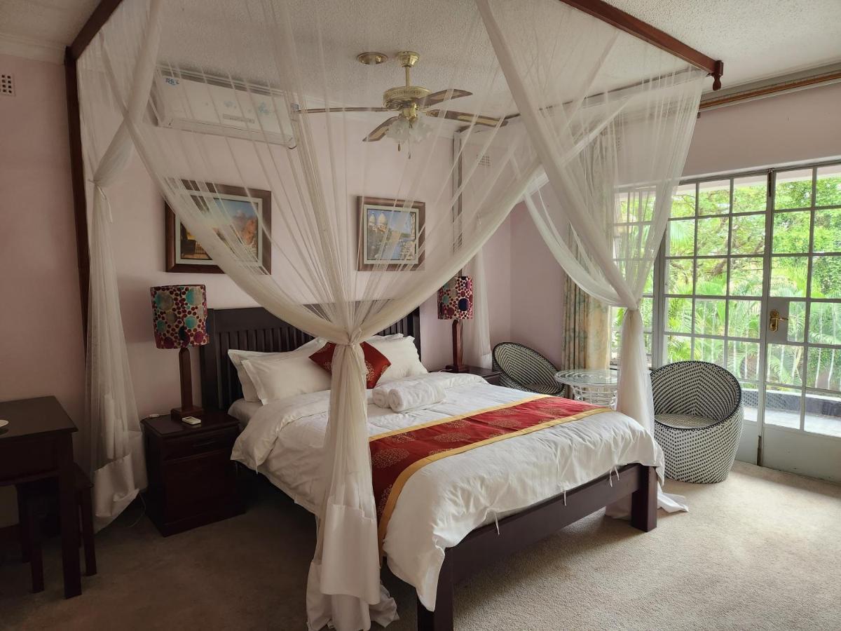 Jacaranda Lodge Air Terjun Victoria Bagian luar foto